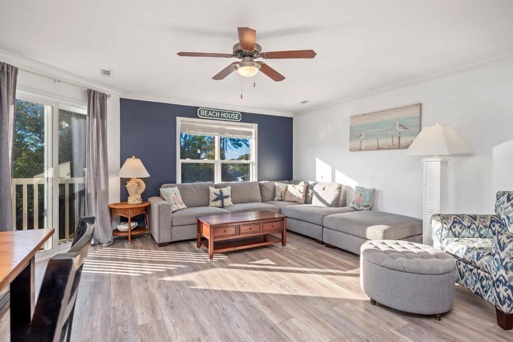 Lava Bungalow image
