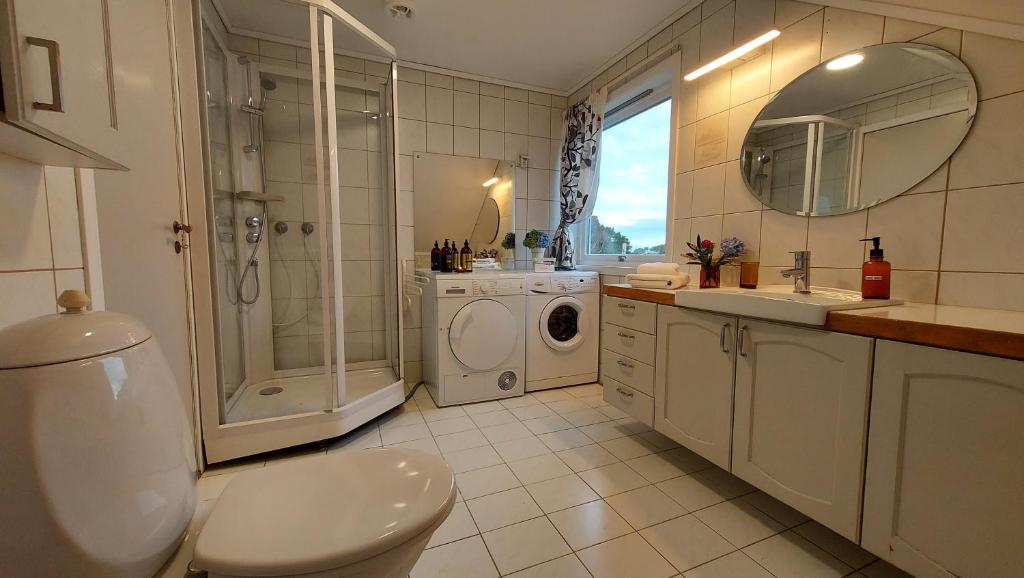 Large home in Sola photo 2