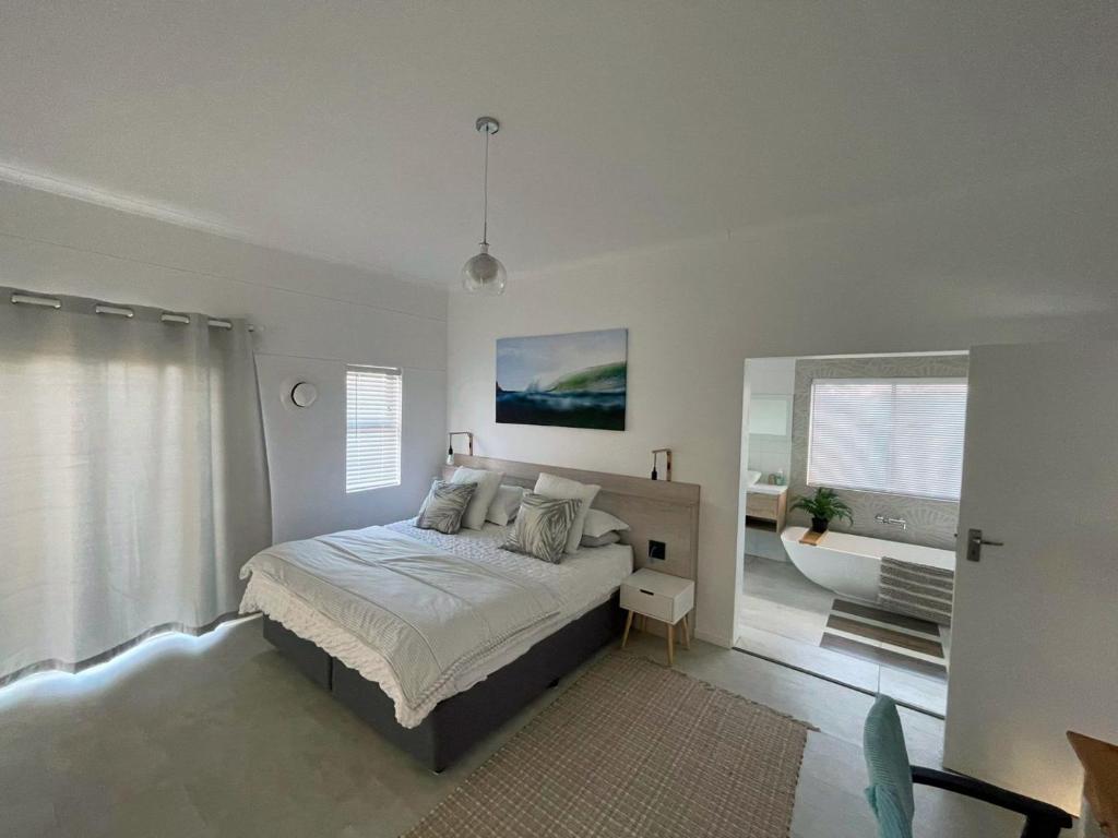 Coastal Cove photo 3