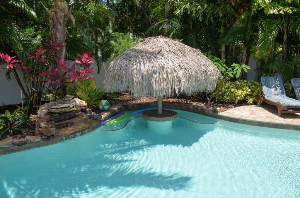 Coconut Breeze Cabin photo 2