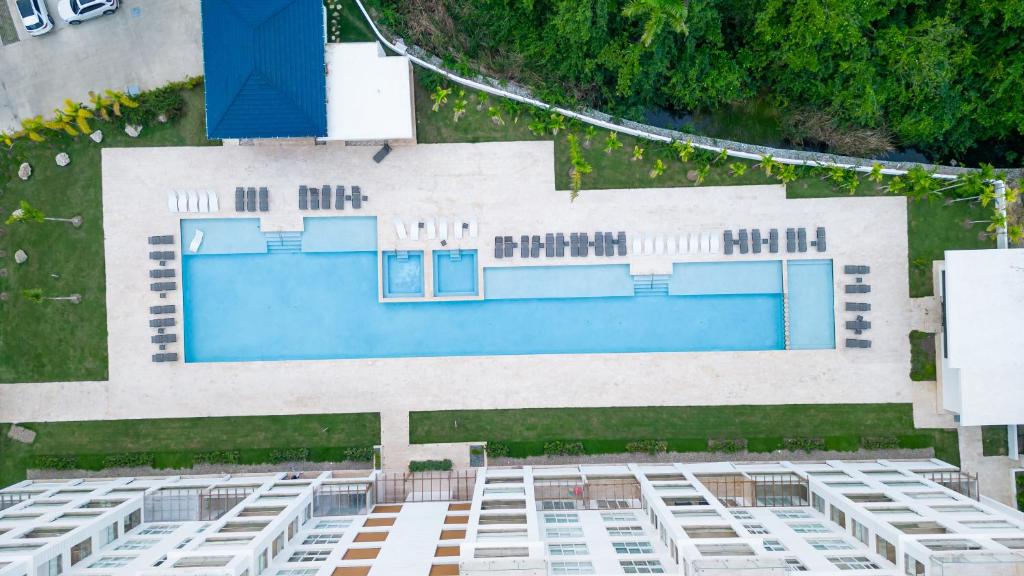 Fortunity Beach Tower-2 BDR with pool view photo 3