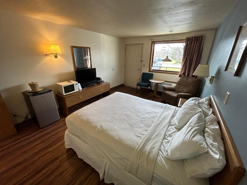 Valley Inn and Suites photo 1