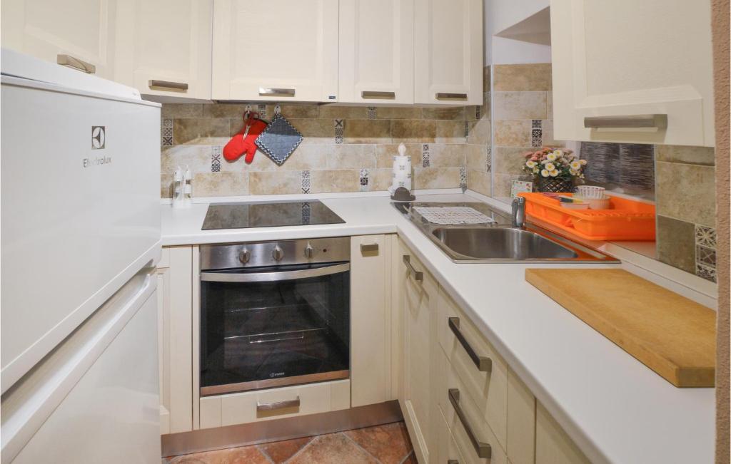 1 Bedroom Beautiful Apartment In Cervo photo 1