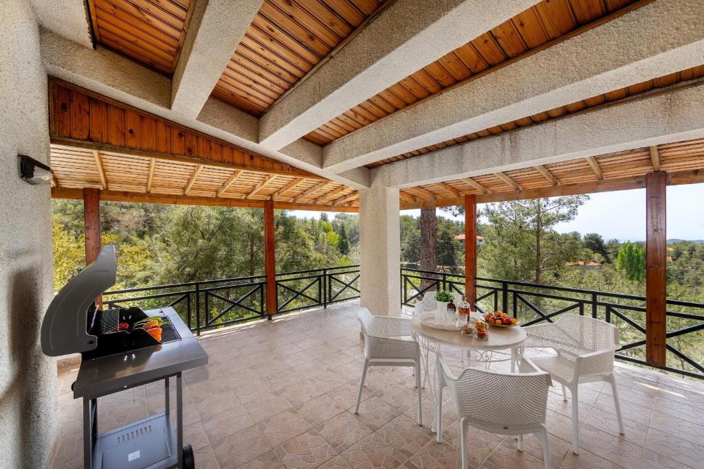 Platres Forest Panorama Cottage photo 1
