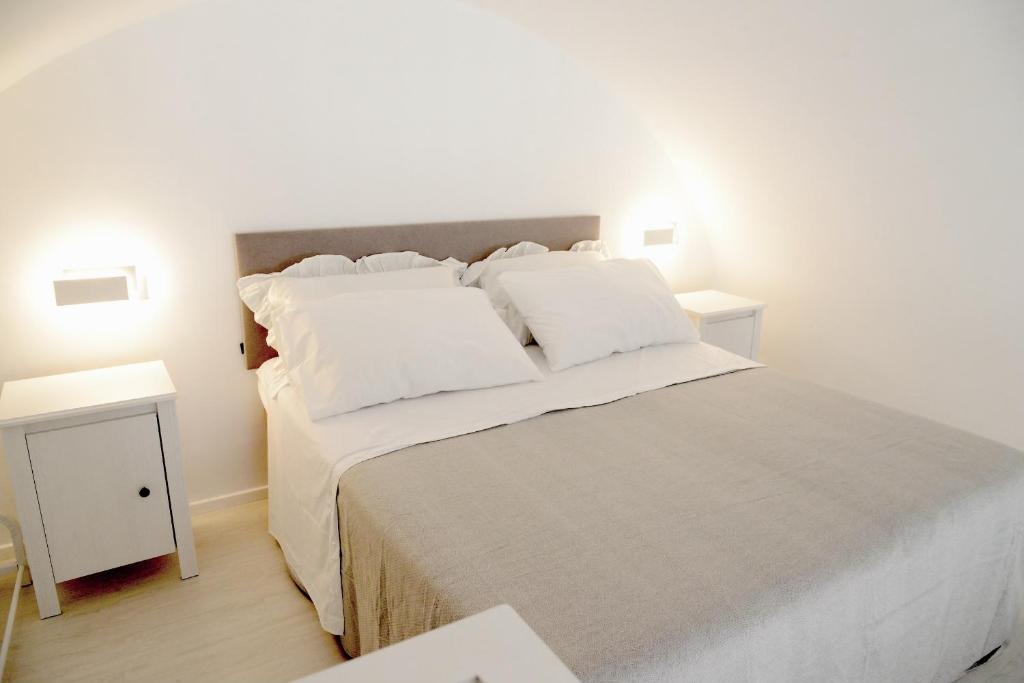 Donna Anna, Bari