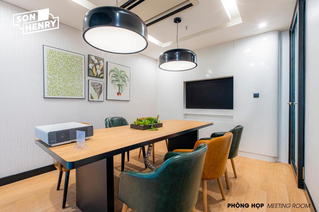 Son&Henry Zenity District 1