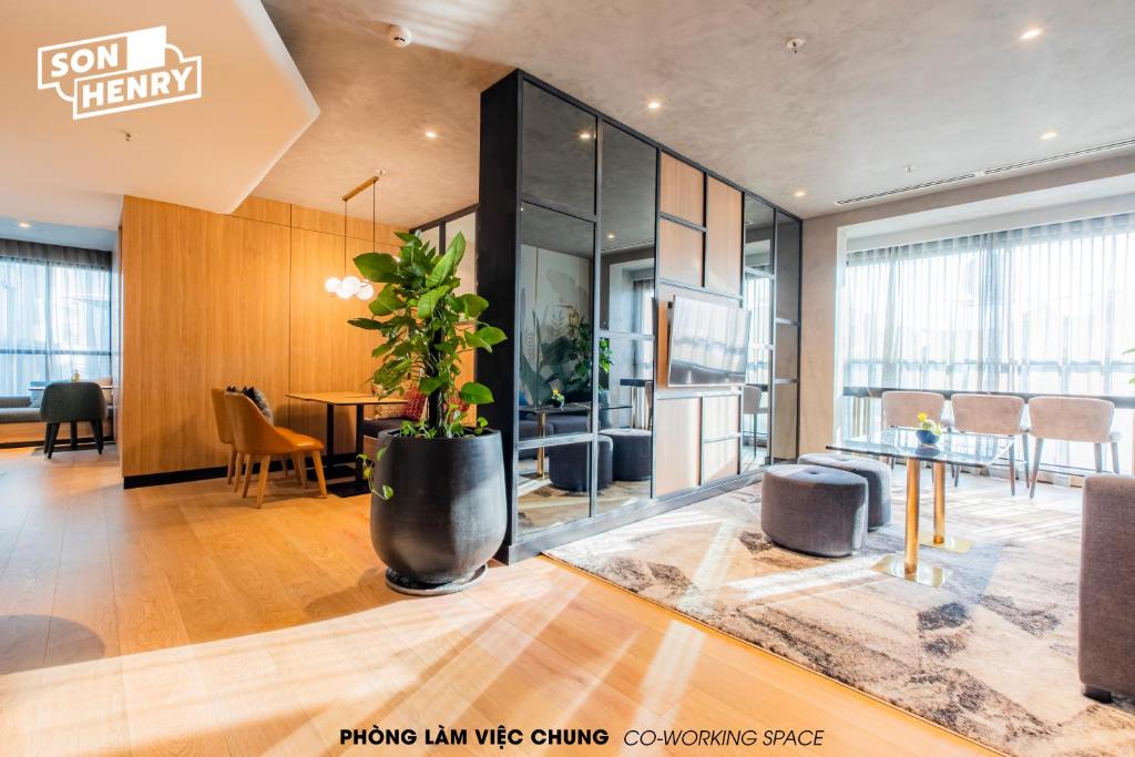 Son&Henry Zenity District 1