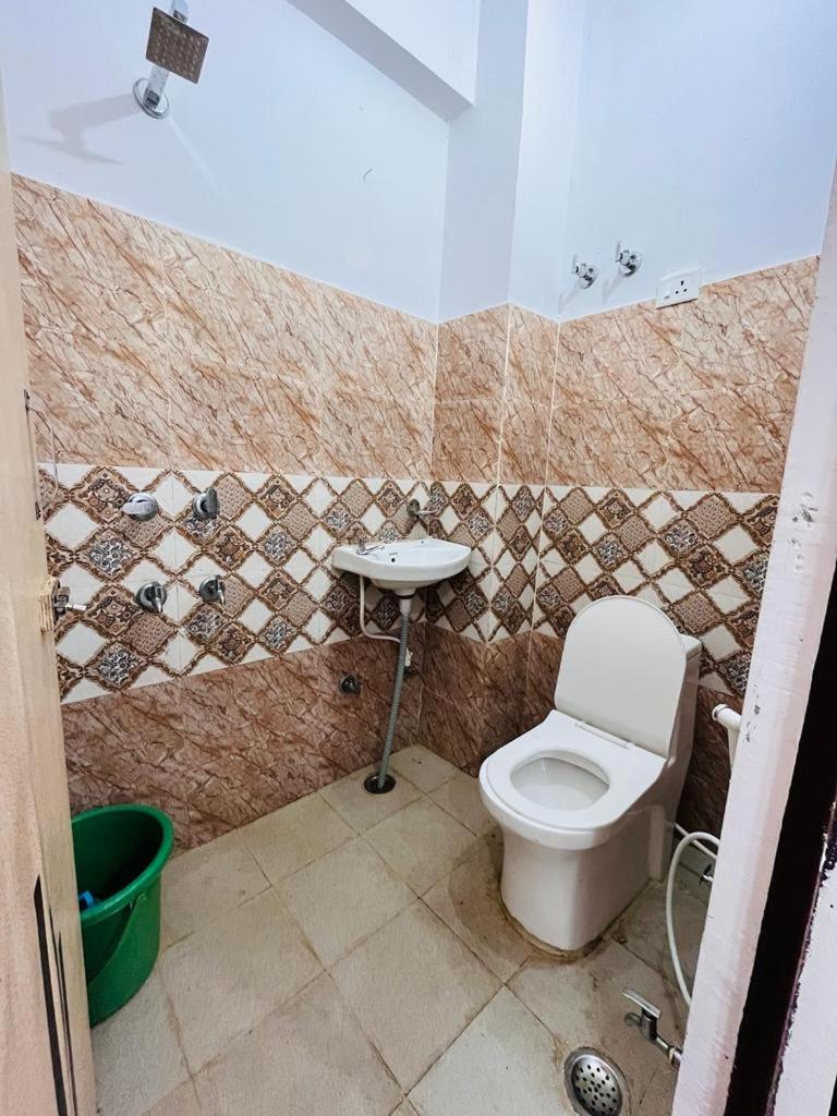 HOTEL S S PALACE photo 3