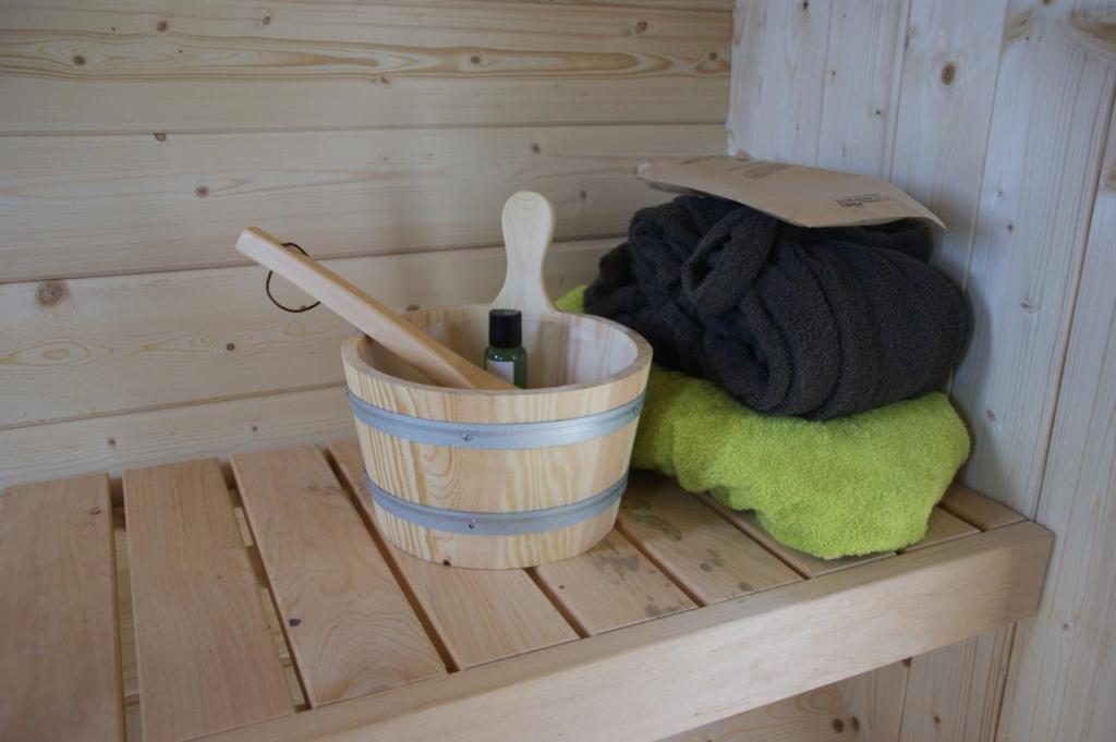 Tiny Wellnesslodge Wulp met sauna photo 3