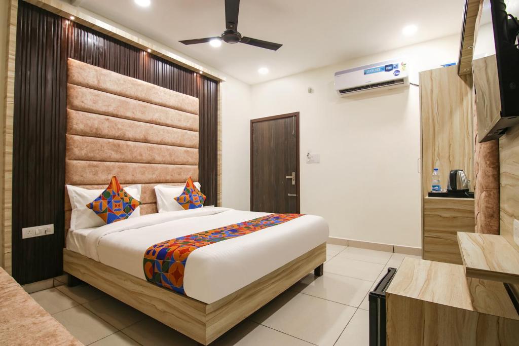 FabHotel Spring