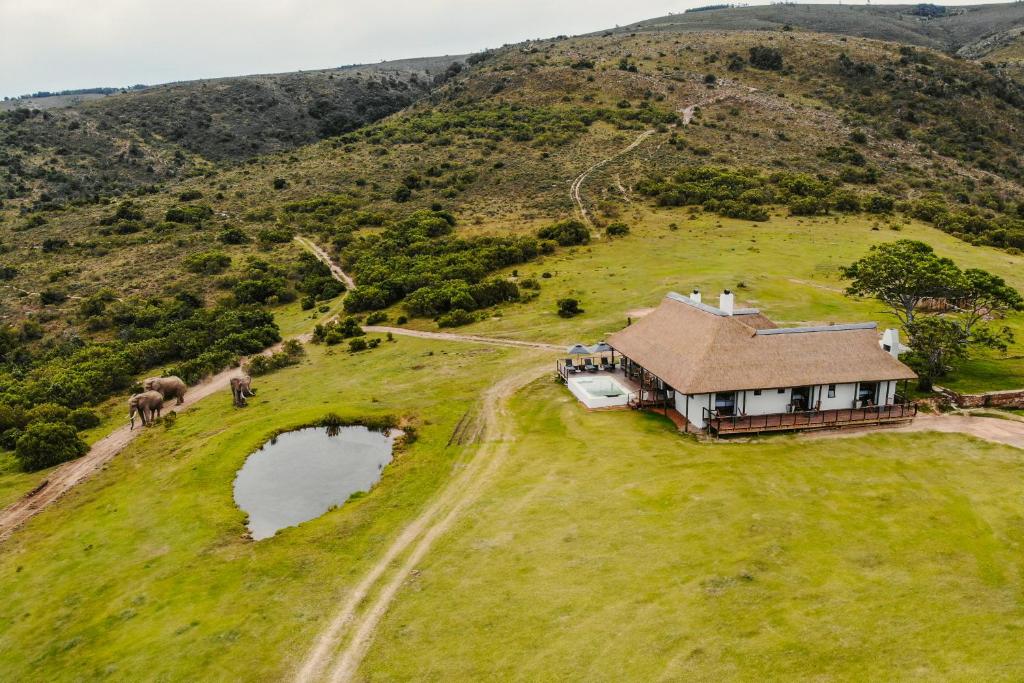 Barefoot Addo Elephant Lodge - Luxury Family Villa photo 2