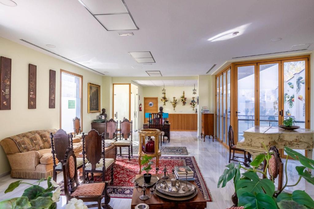 Casa Xanadu Carmona - Stylish villa with rooftop terrace and stunning views of Parador photo 1