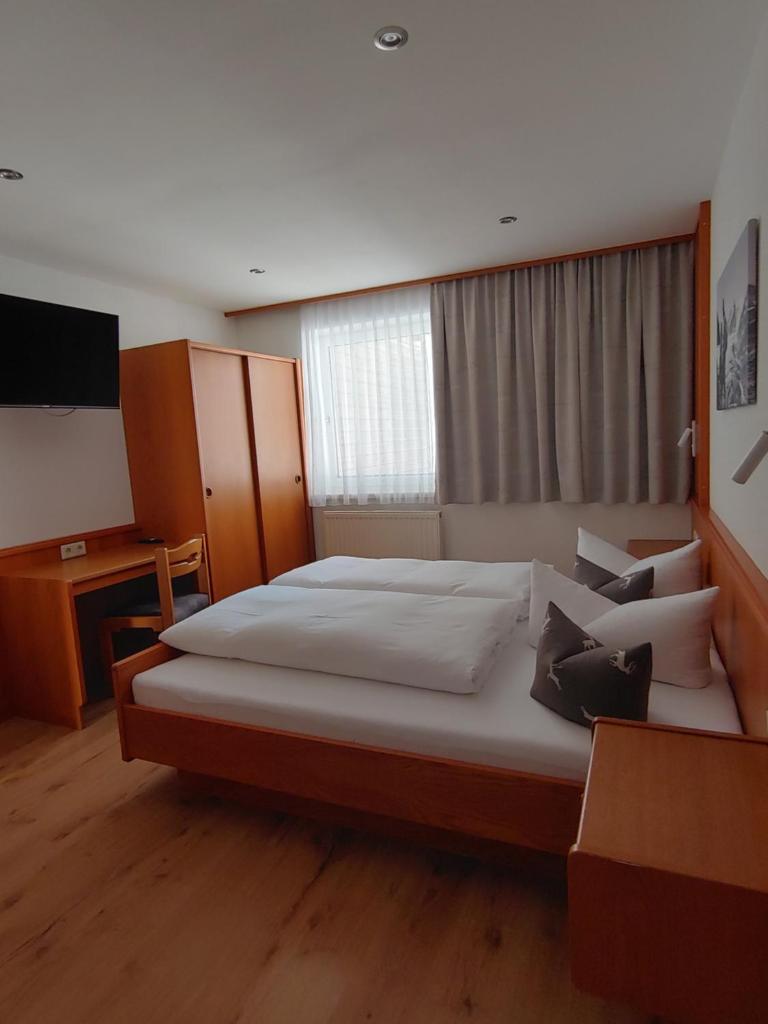 Haus Enzian photo 1