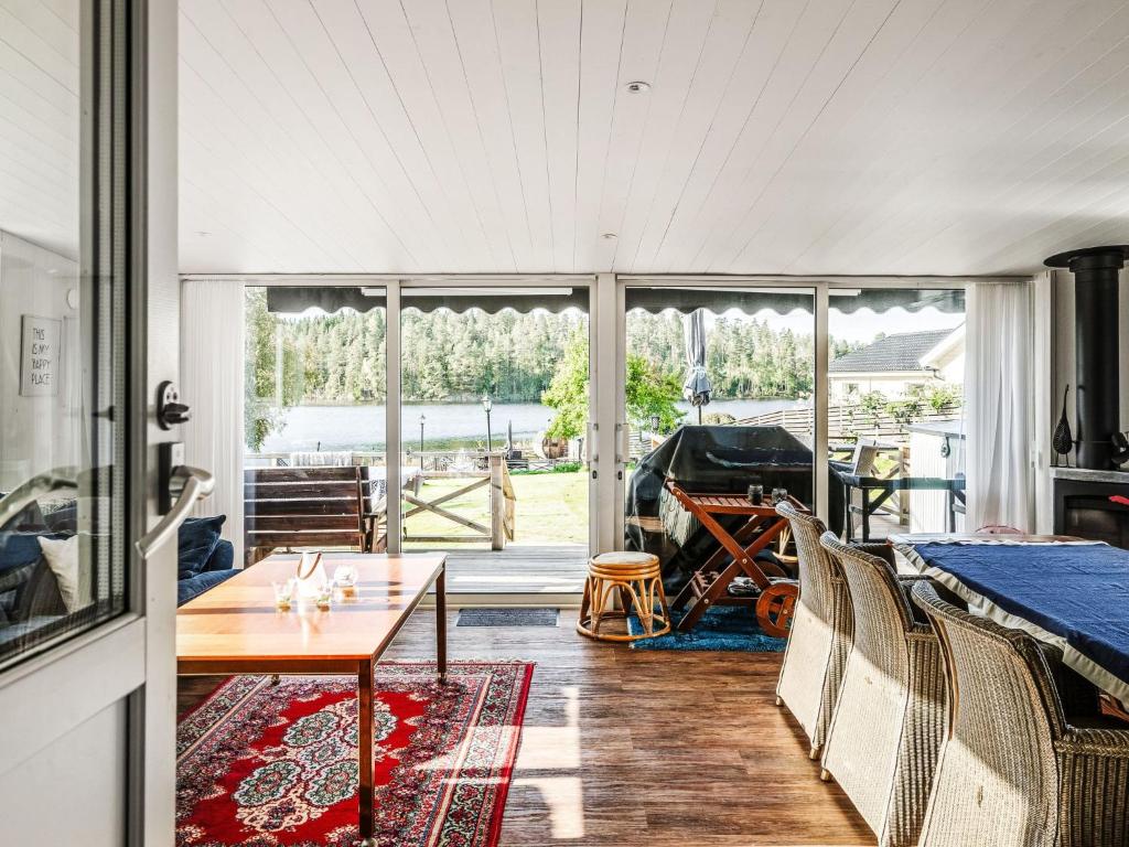 Chalet Toltorp - SDM100 by Interhome photo 2