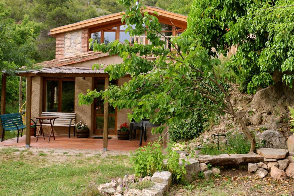 Casa ecológica en plena naturaleza photo 2
