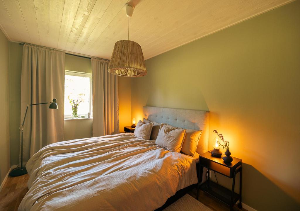 Newly built cottage with jacuzzy and sauna photo 2