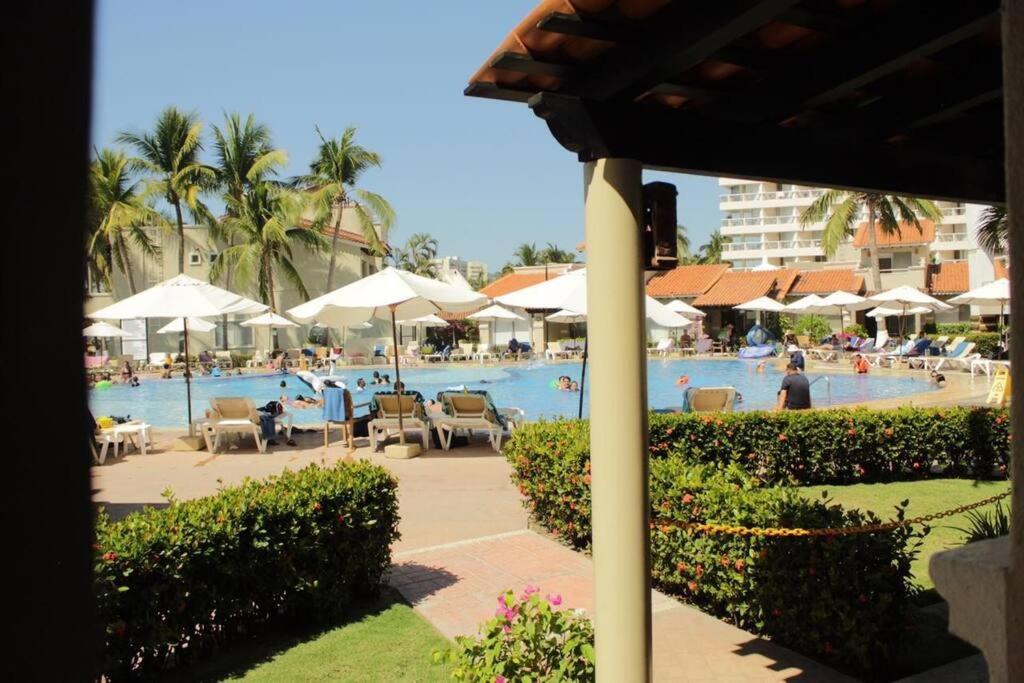 Casa a la orilla del mar en zona hotelera Ixtapa photo 3