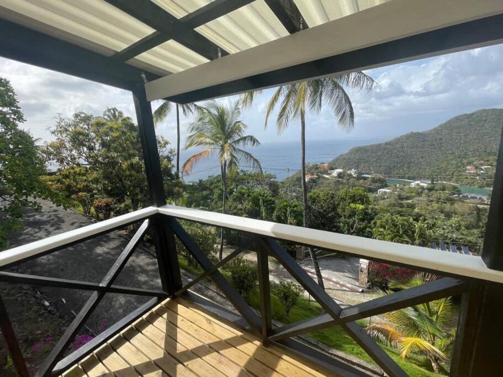 Guesthouse with amazing views photo 1