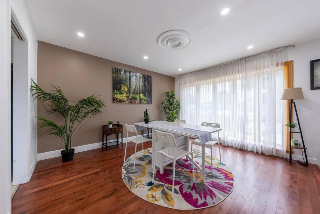Spacious 4BR House Close to DT photo 2