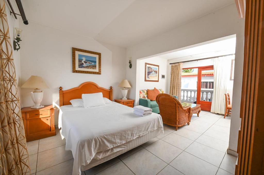E Solo Aruba Apartments photo 3