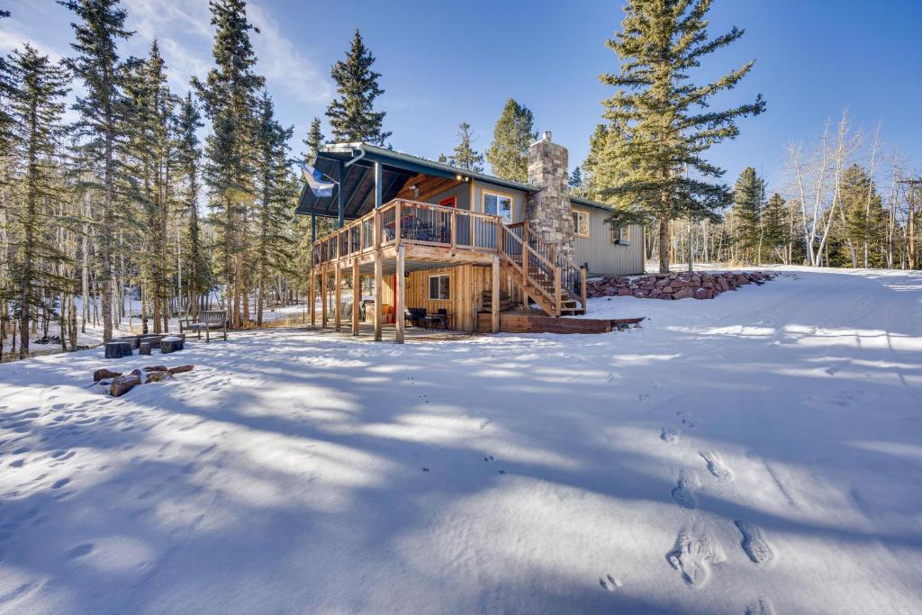 Pet-Friendly Florissant Cabin with Fire Pit! photo 2