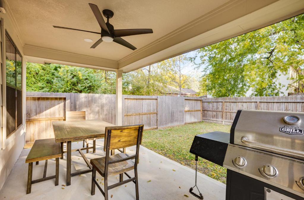 Montgomery Home with Patio and Grill Near Lake Conroe photo 2
