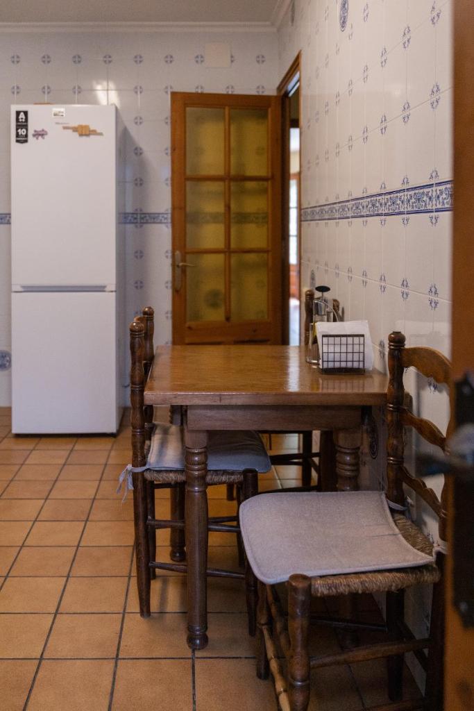 Casa Can Rufo de Rupit - Tap to explore photos