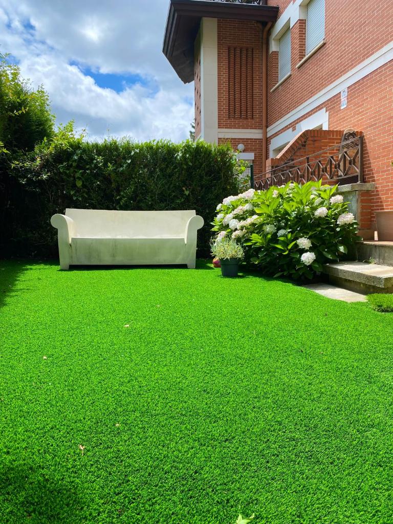 Apartamento con Jardín photo 2
