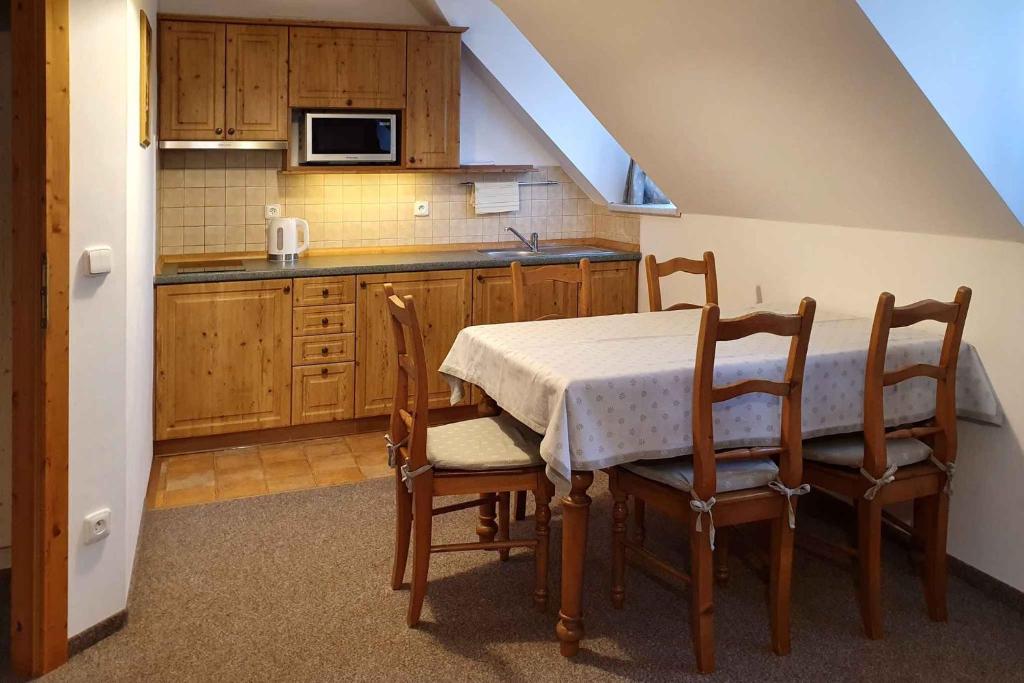 Holiday home Pekov/Adrspach-Felsen 1409 photo 3