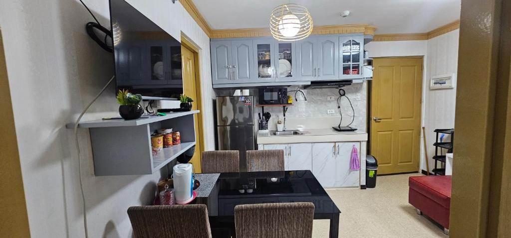 ENTIRE 2BR CONDO UNIT@8 SPATIAL CONDOMINIUM photo 4