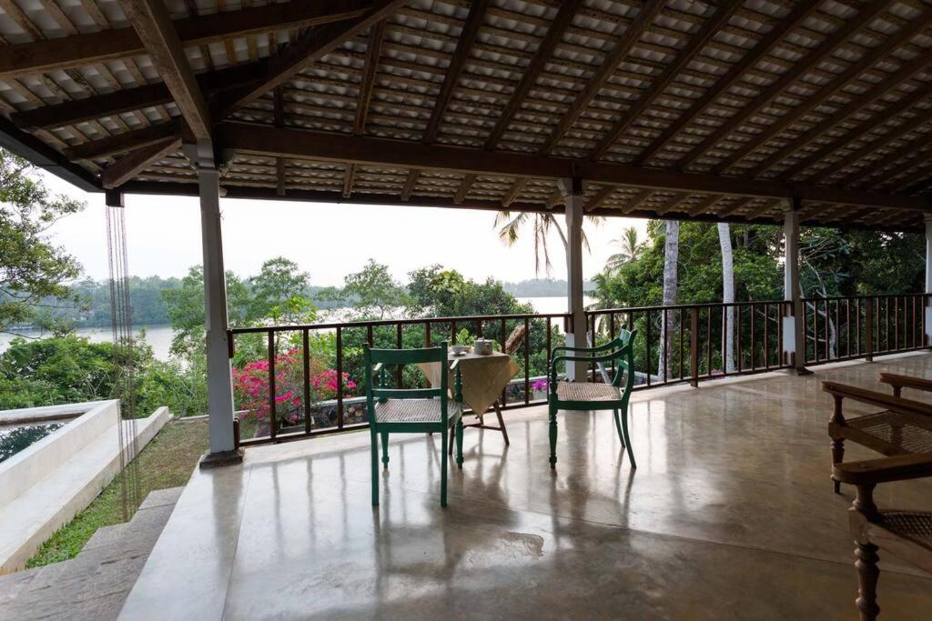 Lake Rock Villa - Koggala photo 2