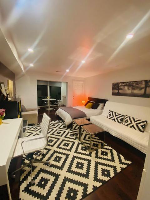 Modern studio near UCSF/Chase/Oracle Park image