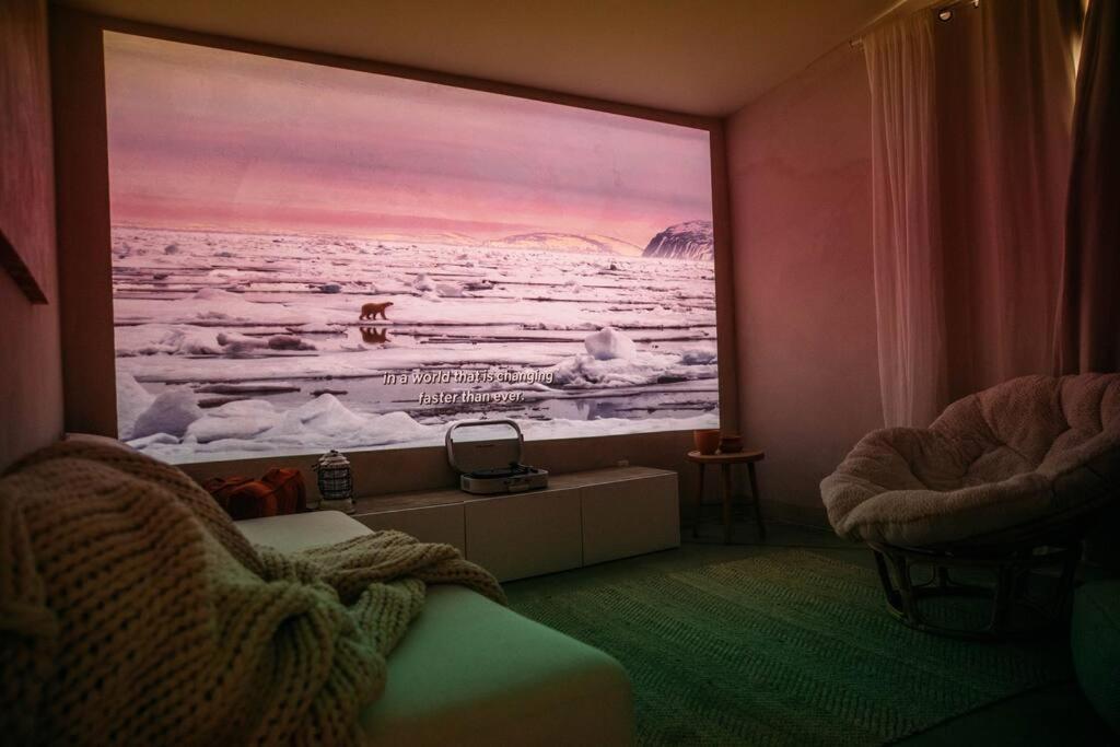 The Tiny Bungalow: Joshua Tree photo 3