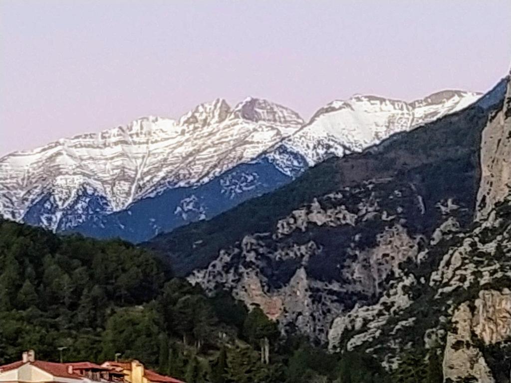 Olympus View Rooms Sauna & Spa photo 2