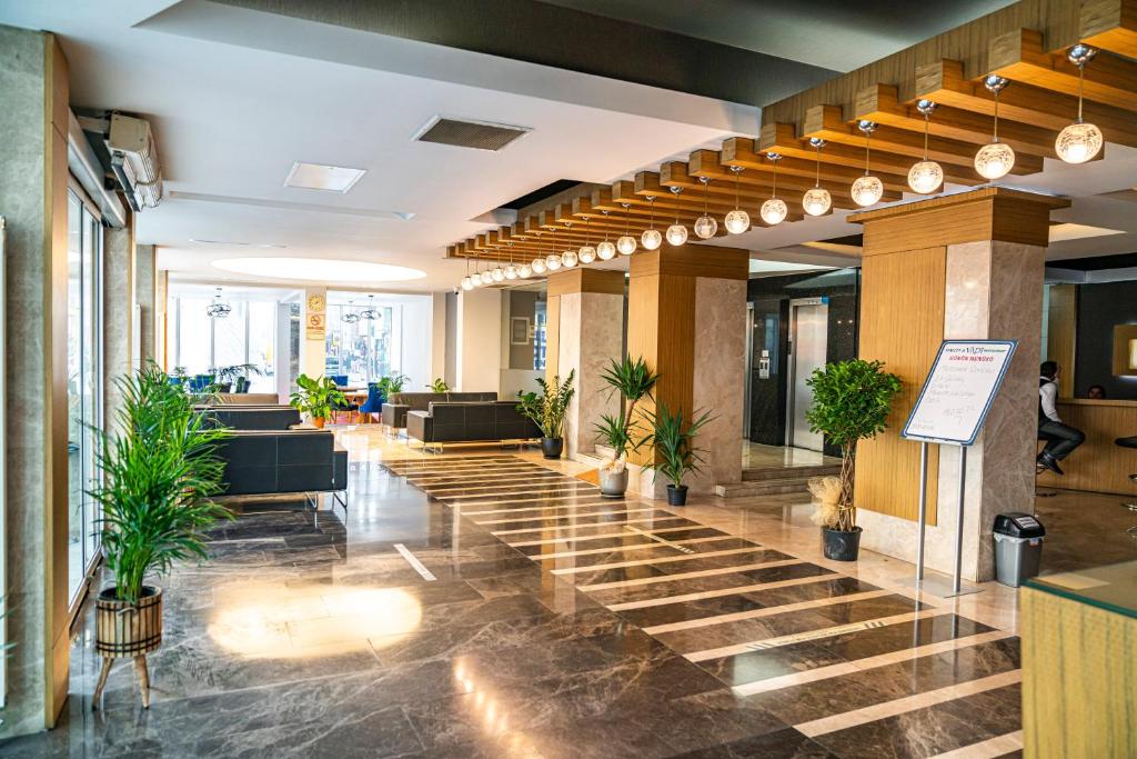 HALLEY OTEL photo 3