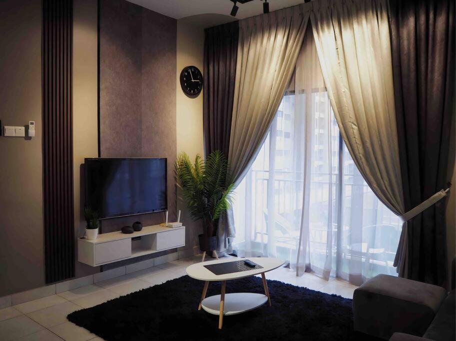 Youth City Cozy Pool View Homestay Nilai by TR photo 2