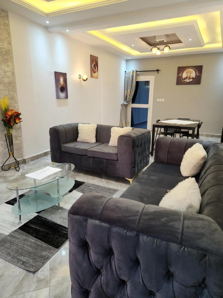 Magnifique Appartement Meublé Douala Kotto avec Groupe Electrogène, Calme et Securisé photo 4