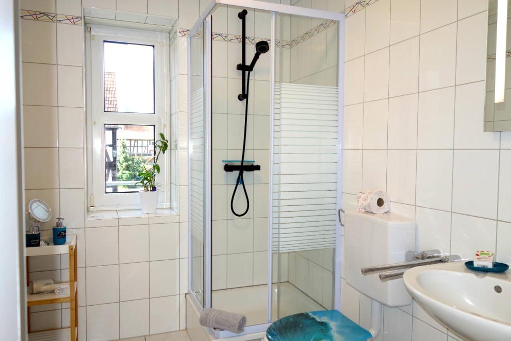 HAPPY HOMES - Up to 5 - Küche - W-LAN - Netflix - Honig - Balkon photo 4