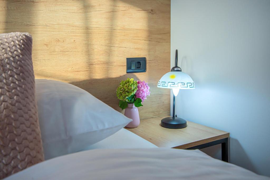 Apartment & rooms Vila Toplissa photo 2