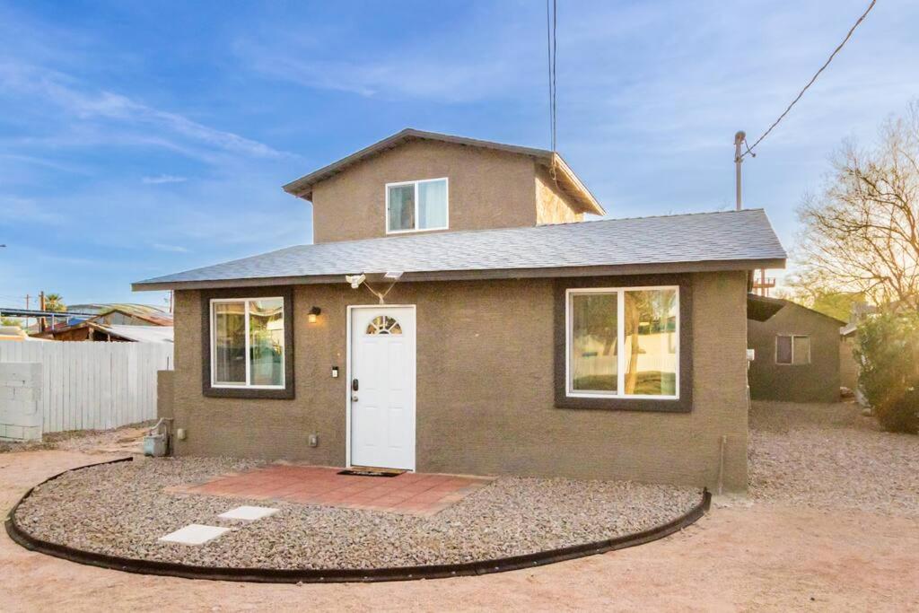 Your Downtown Home With California King Bed Unit A