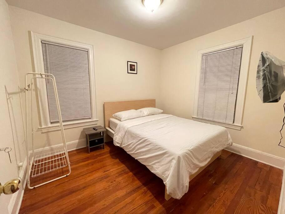 Entire Beautiful 2BR Private Apartment [R] image