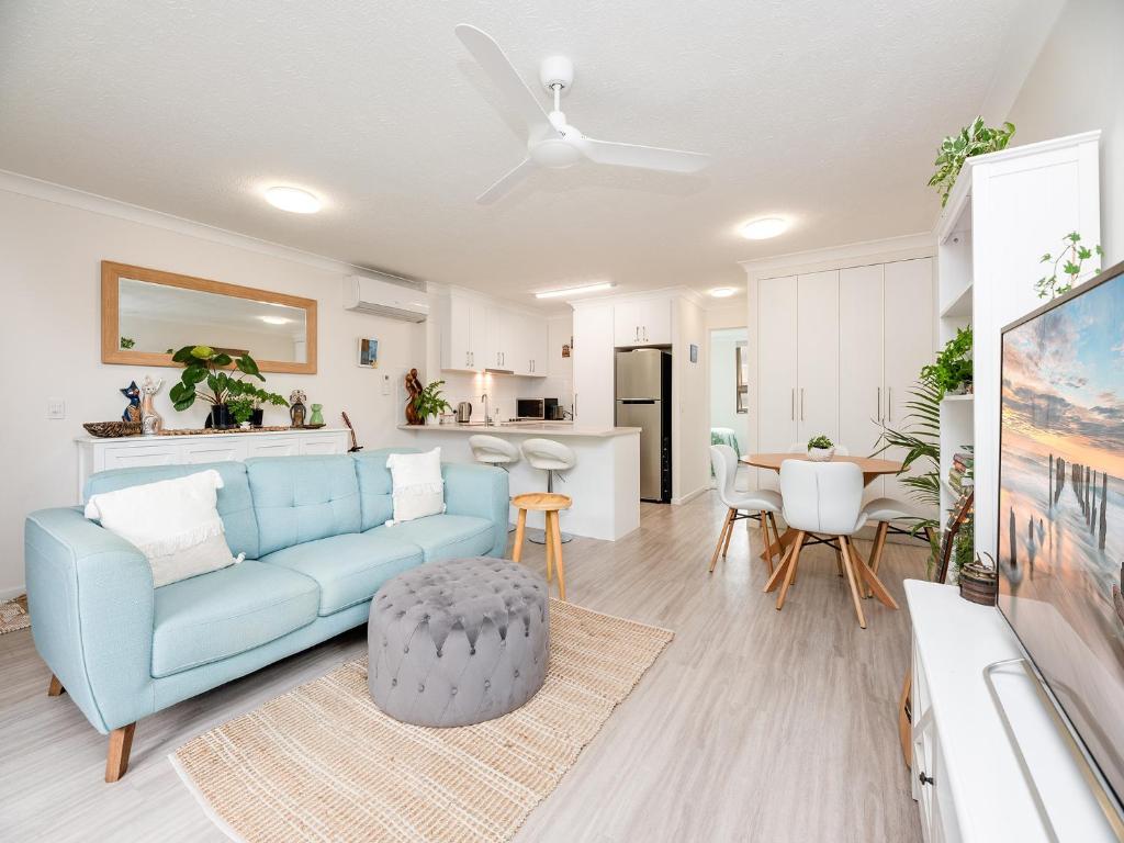 Beachfront Beauty Alexandra Headland Mooloolaba by BOXXLA