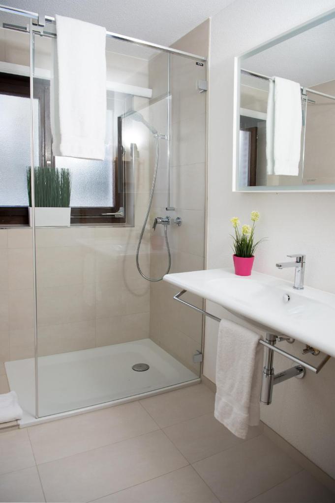 Cristallina holiday flat for 4 people Lenzerheide photo 3