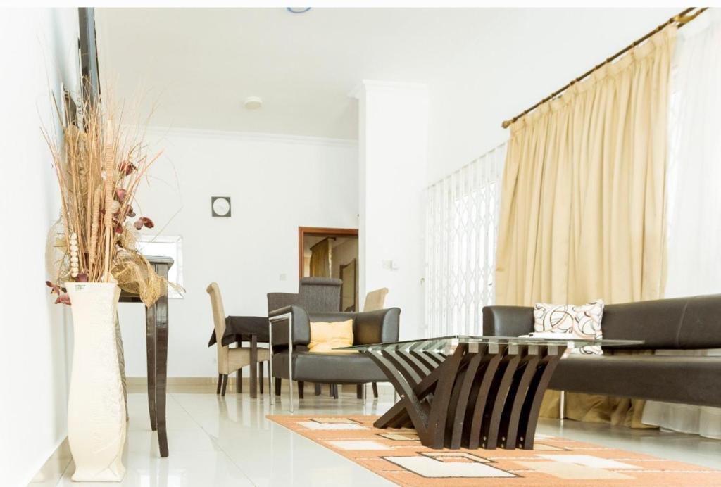 Lovely two-bedroom house near Aburi Accra photo 1