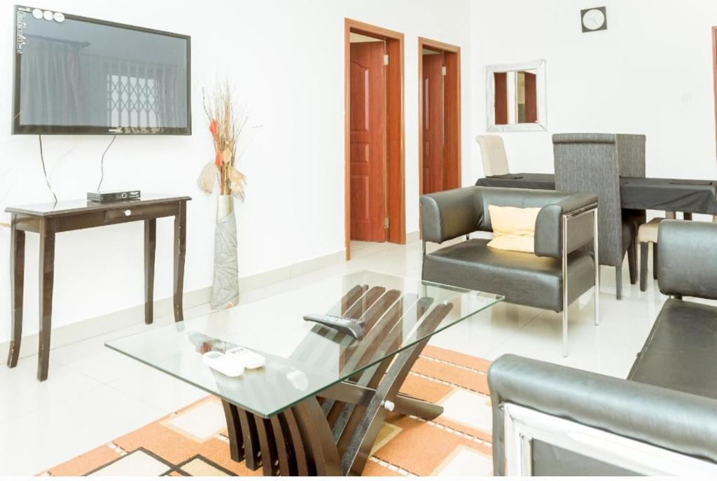 Lovely two-bedroom house near Aburi Accra photo 3
