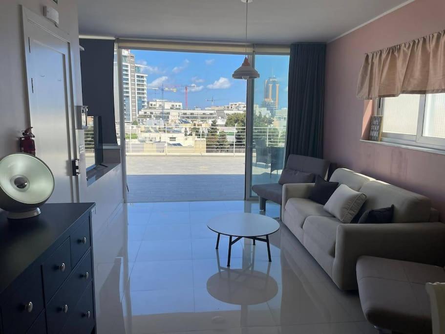 New two bedroom penthouse in Swieqi/St.Julian's photo 1