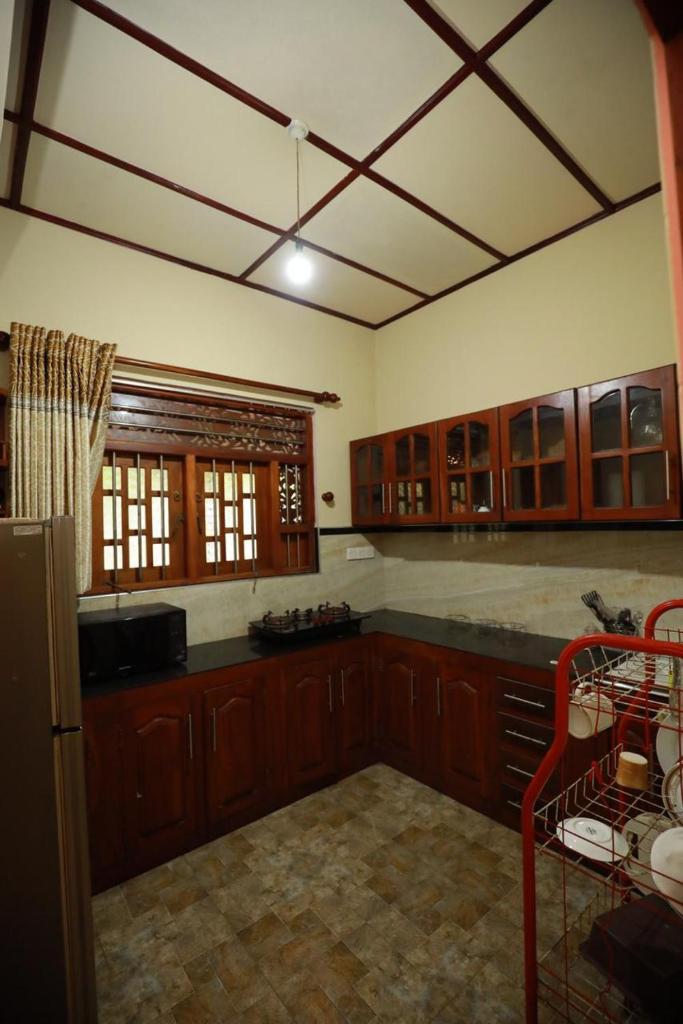 Serene villa photo 3