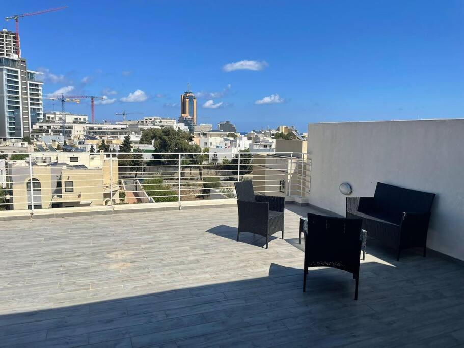 New two bedroom penthouse in Swieqi/St.Julian's photo 3