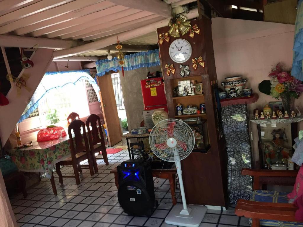 Transient House photo 2