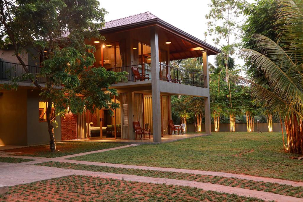 Villa Rumassala Luxury Chalets Unawatuna photo 1